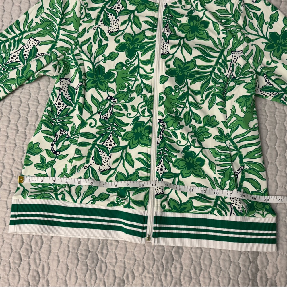 NWOT Lilly Pulitzer Luxletic Regate Jacket Lil Escape Plan Size Large Brand New! - Picture 12 of 13